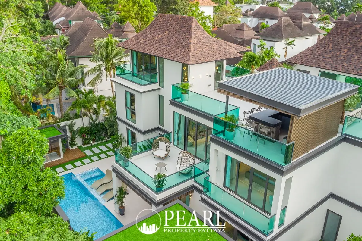 7 Bedroom House for Sale at Nagawari Pattaya exterior facade