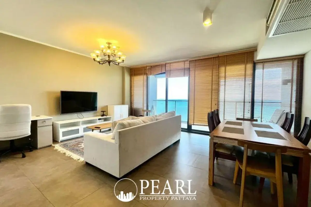 2 Bedroom Condo for Sale in Zire Wongamat master bedroom with ocean view