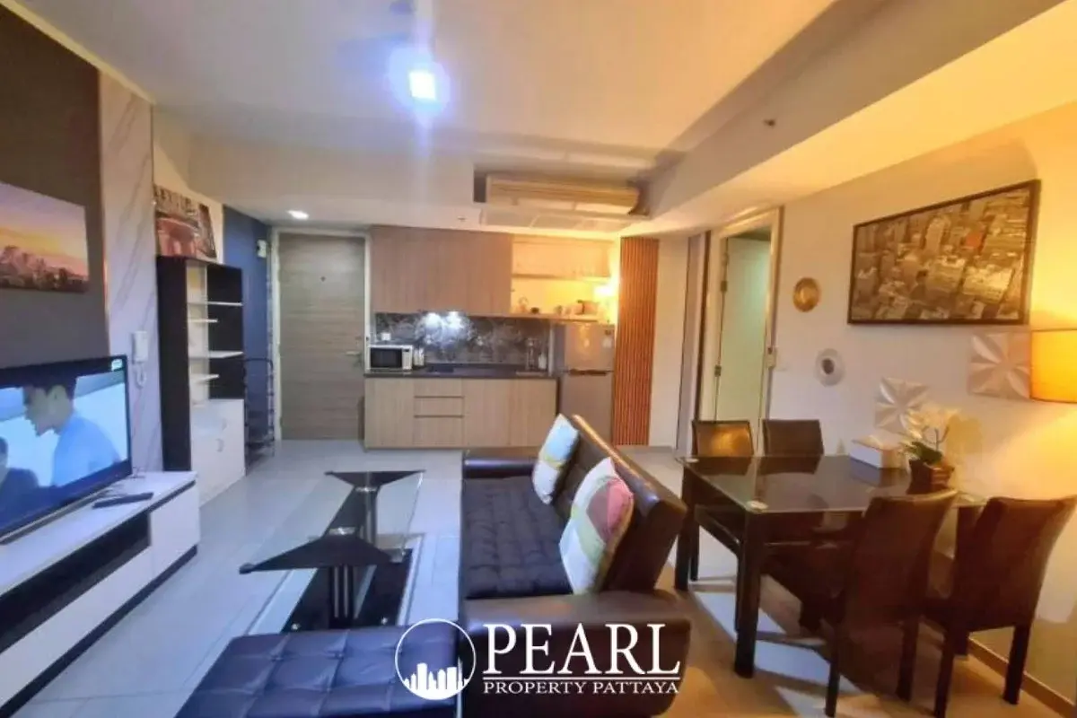 1 Bedroom Condo for Sale in Zire Wongamat kitchen with appliances