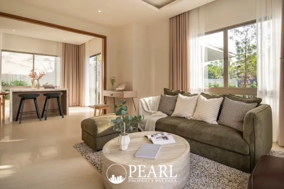 4 Bedroom House for Sale in Horizon By Patta master bedroom with ensuite