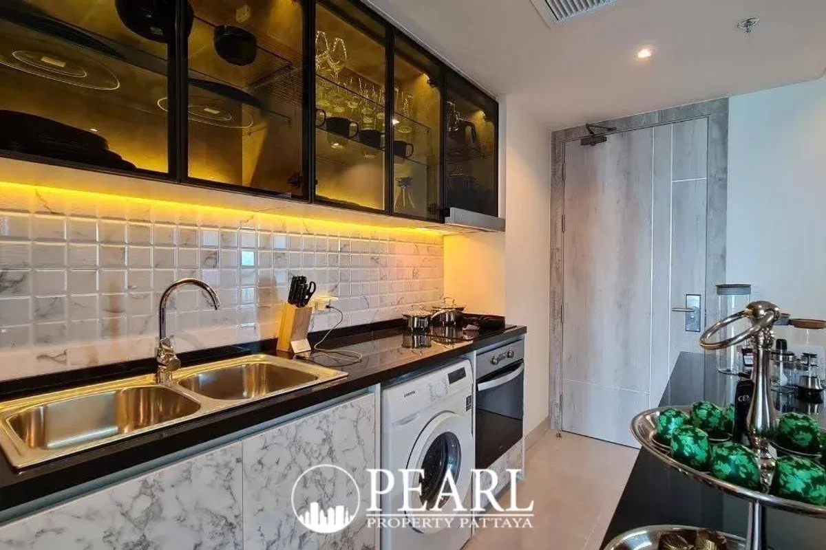 2 Bedroom Condo for Sale in Riviera Monaco second bedroom with city views