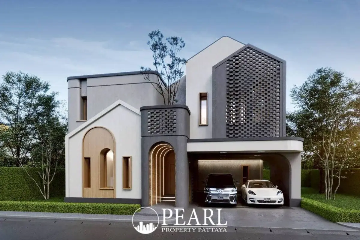 5 Bedroom House for Sale in Myroom Pool Villa spacious living room with modern furniture