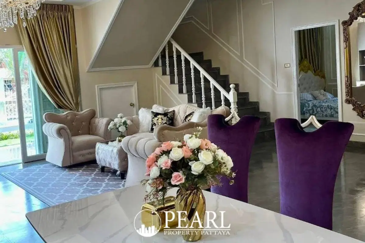 5 Bedroom Villa for Sale in Bang Lamung elegant master bedroom with ensuite