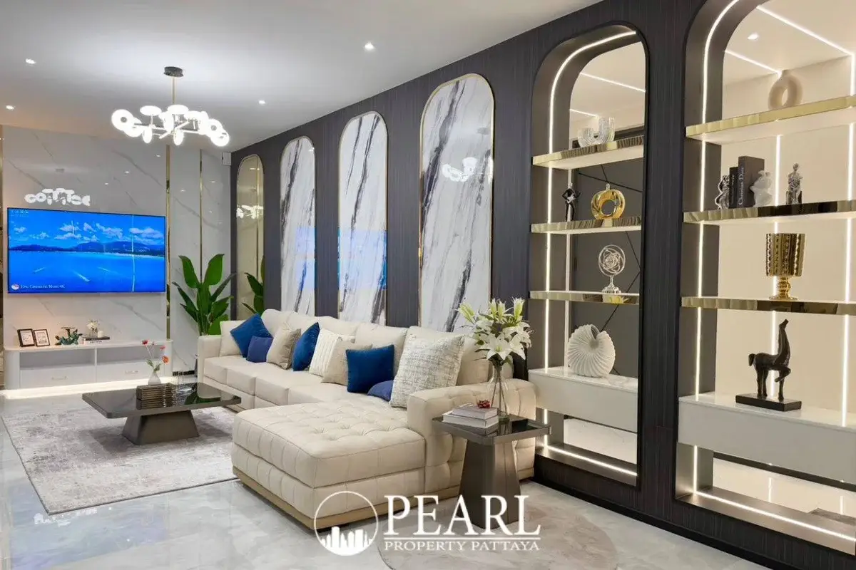 5 Bedroom House for Sale in AVANI Pool Villa spacious living room