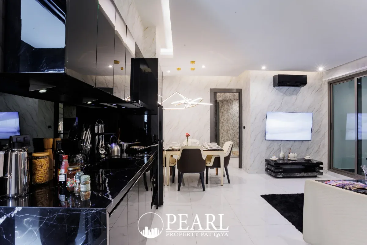 2 Bedroom Condo for Sale in Grand Solaire Pattaya fully equipped kitchen with island