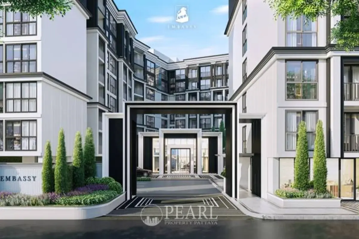 1 Bedroom Condo for Sale in The Embassy Jomtien private balcony with city view