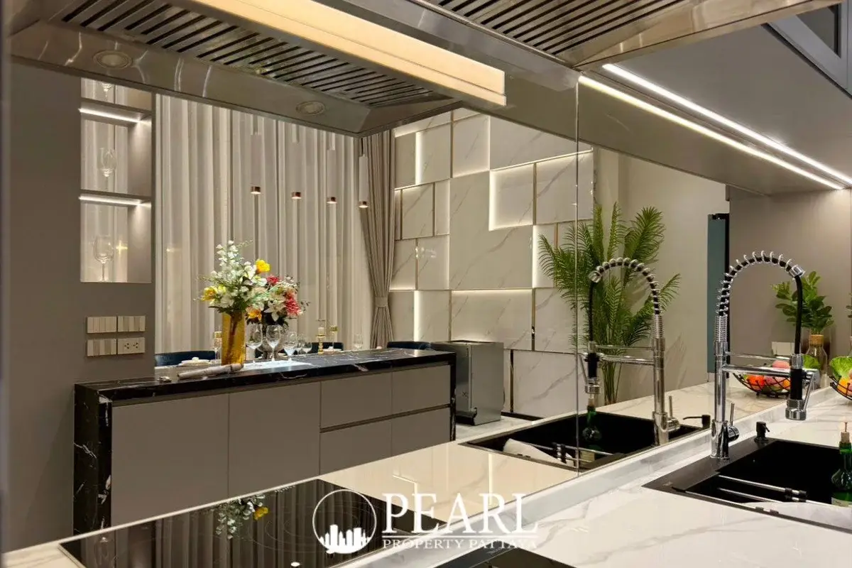 5 Bedroom House for Sale in AVANI Pool Villa master bedroom