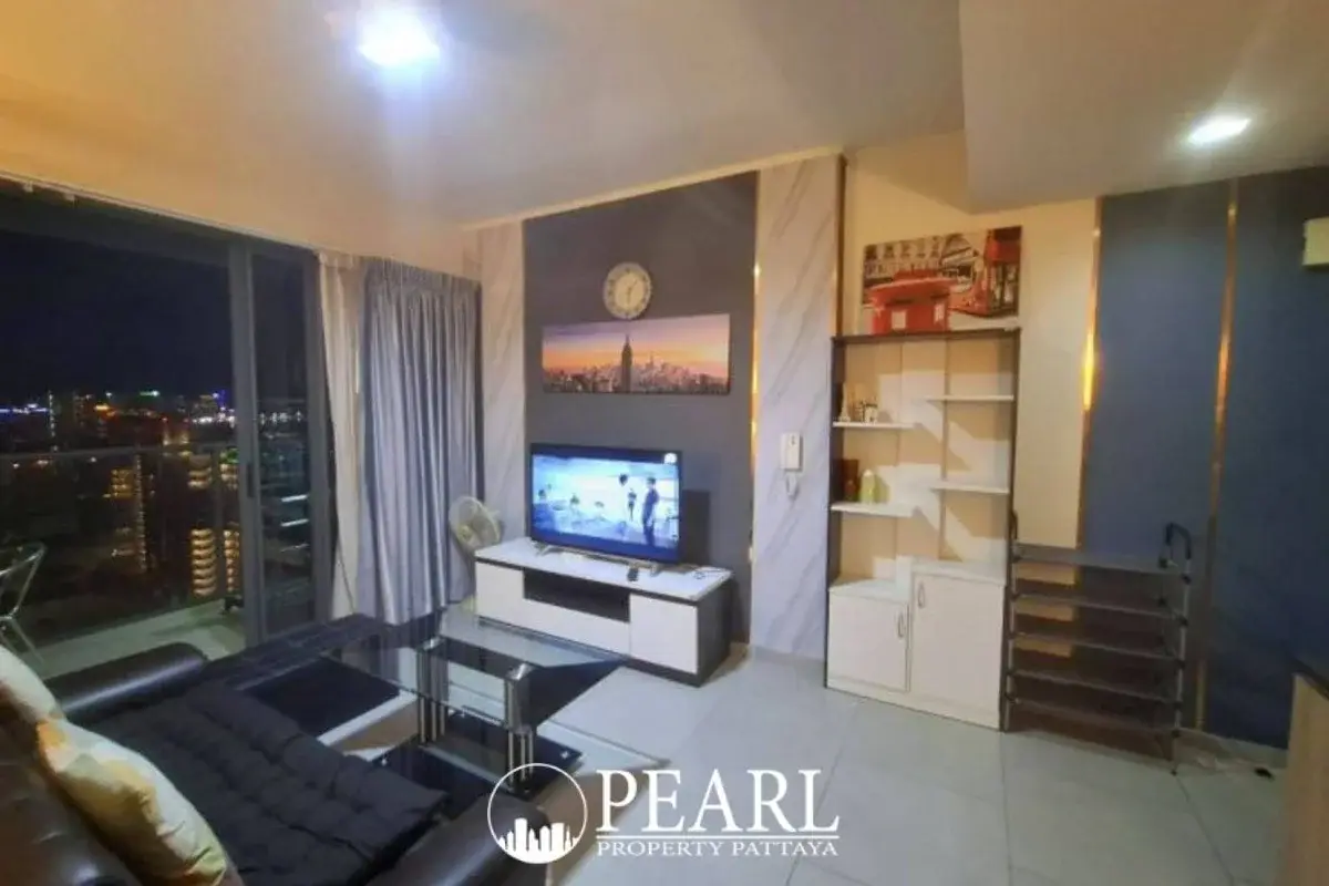 1 Bedroom Condo for Sale in Zire Wongamat balcony overlooking the ocean