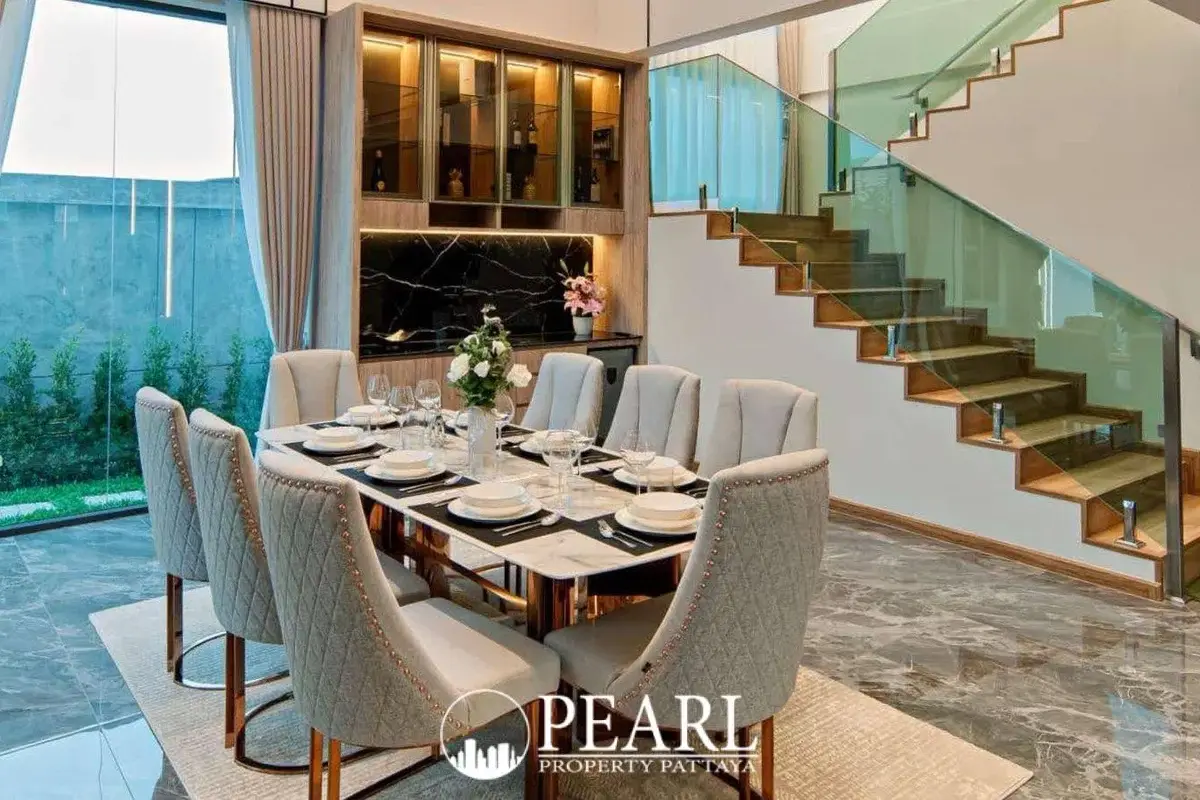 4 Bedroom House for Sale in L Pattaya modern kitchen with island
