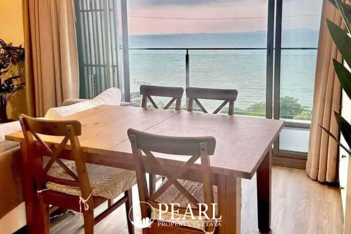 2 Bedroom Condo for Sale in Baan Plai Haad modern kitchen with appliances