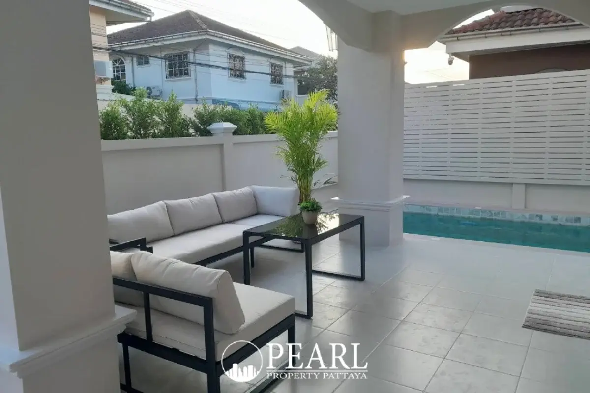 4 Bedroom Villa for Sale in Na Kluae spacious living room with comfortable seating