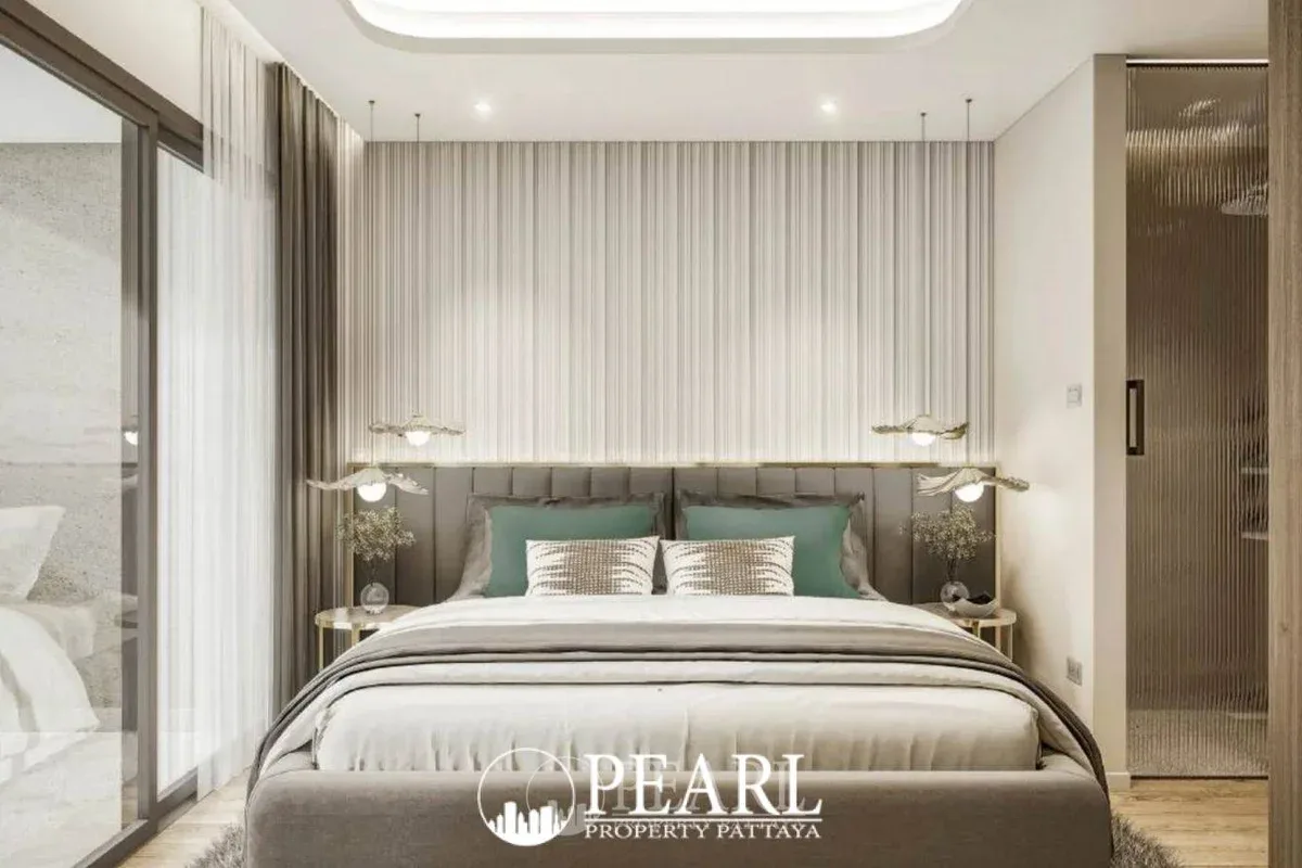 1 Bedroom Condo for Sale in Seaspire Jomtien fully equipped kitchen with dining area