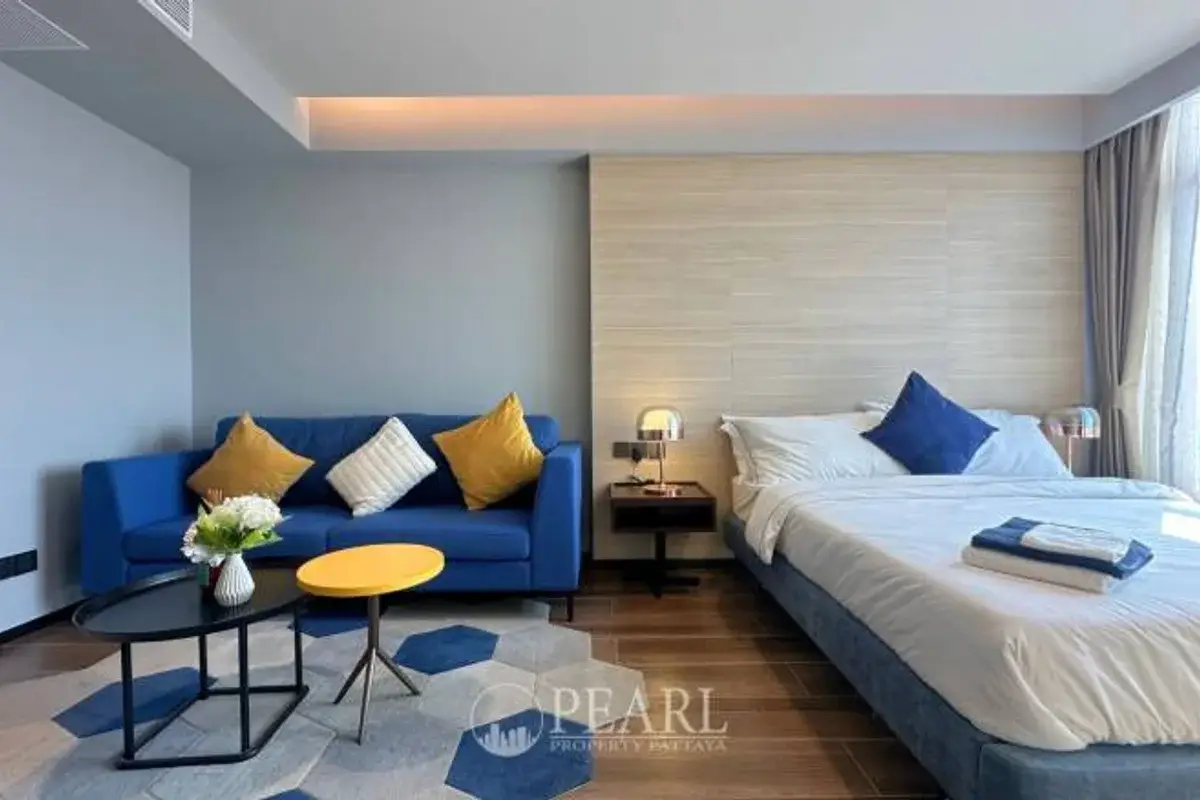 1 Bedroom Condo for Sale in Beverly Mountain Bay Pattaya spacious living room with modern furniture