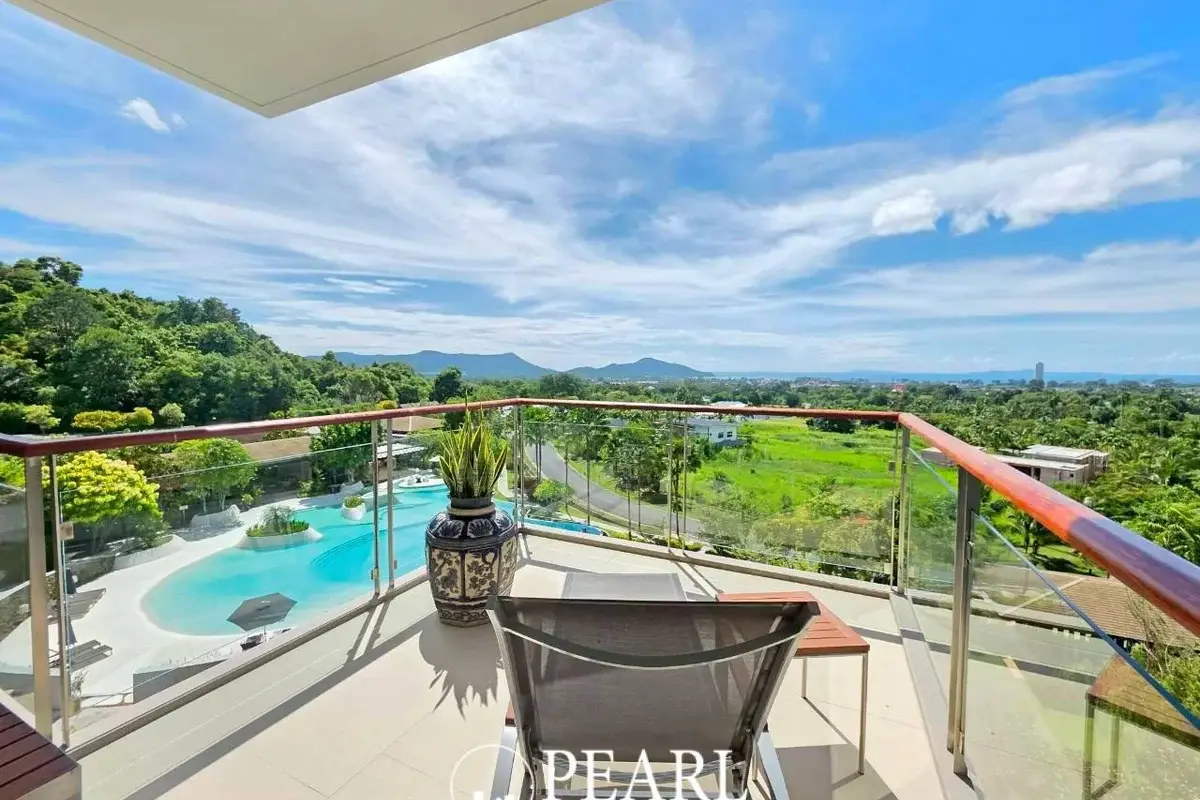 1 Bedroom Condo for Sale in Bang Saray spacious living room with sofa