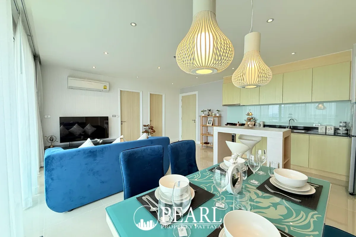 2 Bedroom Condo for Sale in Grande Caribbean master bedroom with king-size bed and ocean view