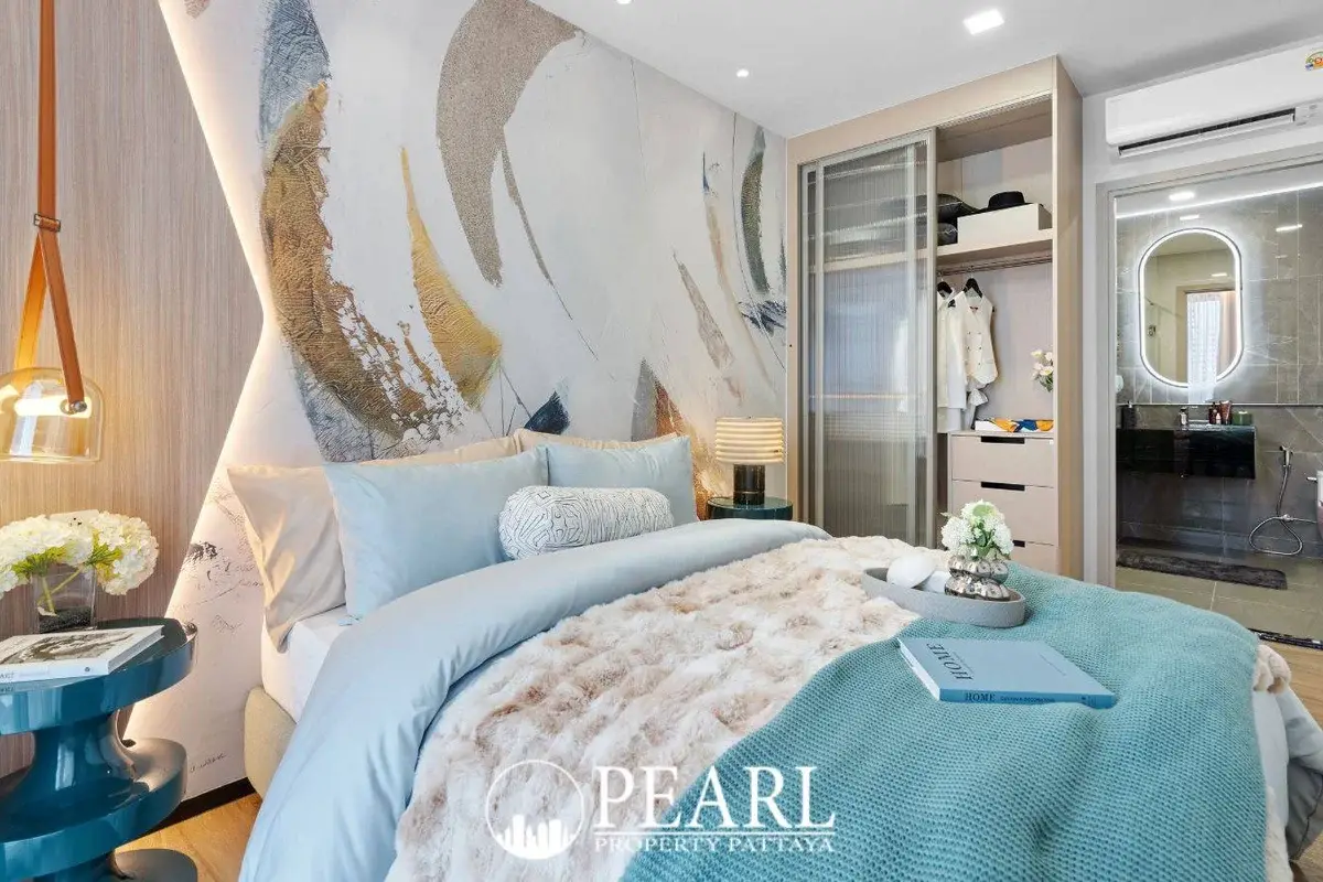 2 Bedroom Condo for Sale in Aquarous Jomtien Pattaya master bedroom