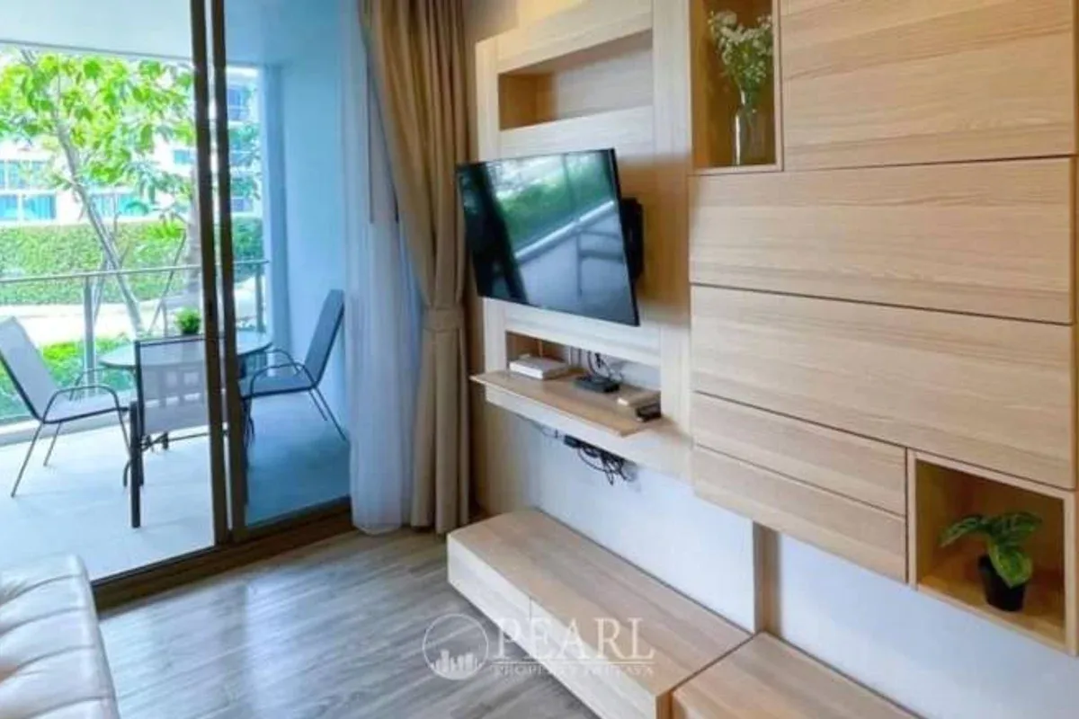 1 Bedroom Condo for Sale in Baan Plai Haad stylish bathroom