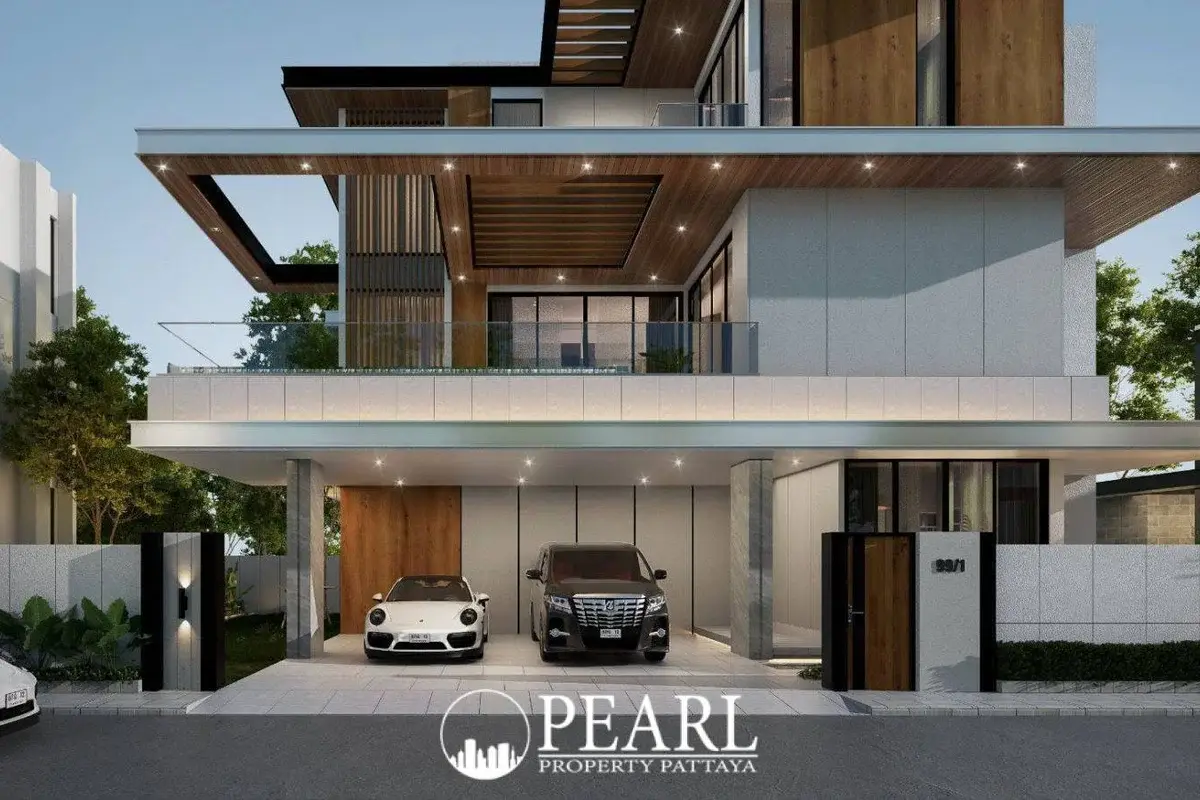 5 Bedroom House for Sale in The Ozone Wealth Jomtien Pool Villa Pattaya master bedroom with en-suite bathroom