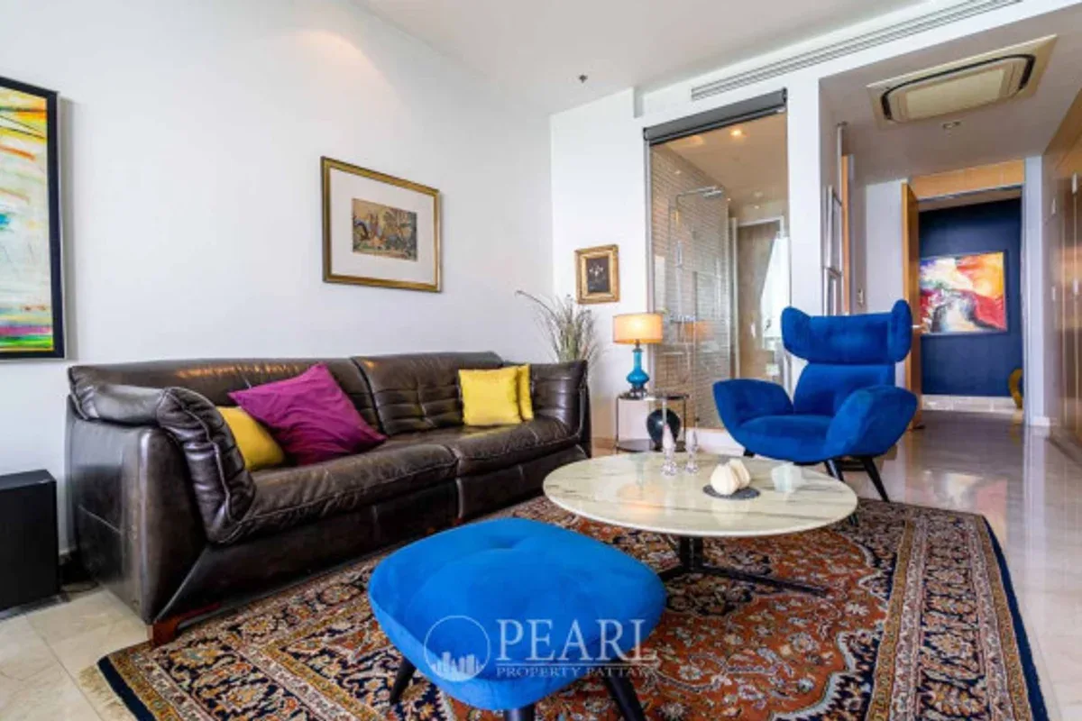 3 Bedroom Condo for Sale in The Cove Pattaya spacious balcony overlooking the sea