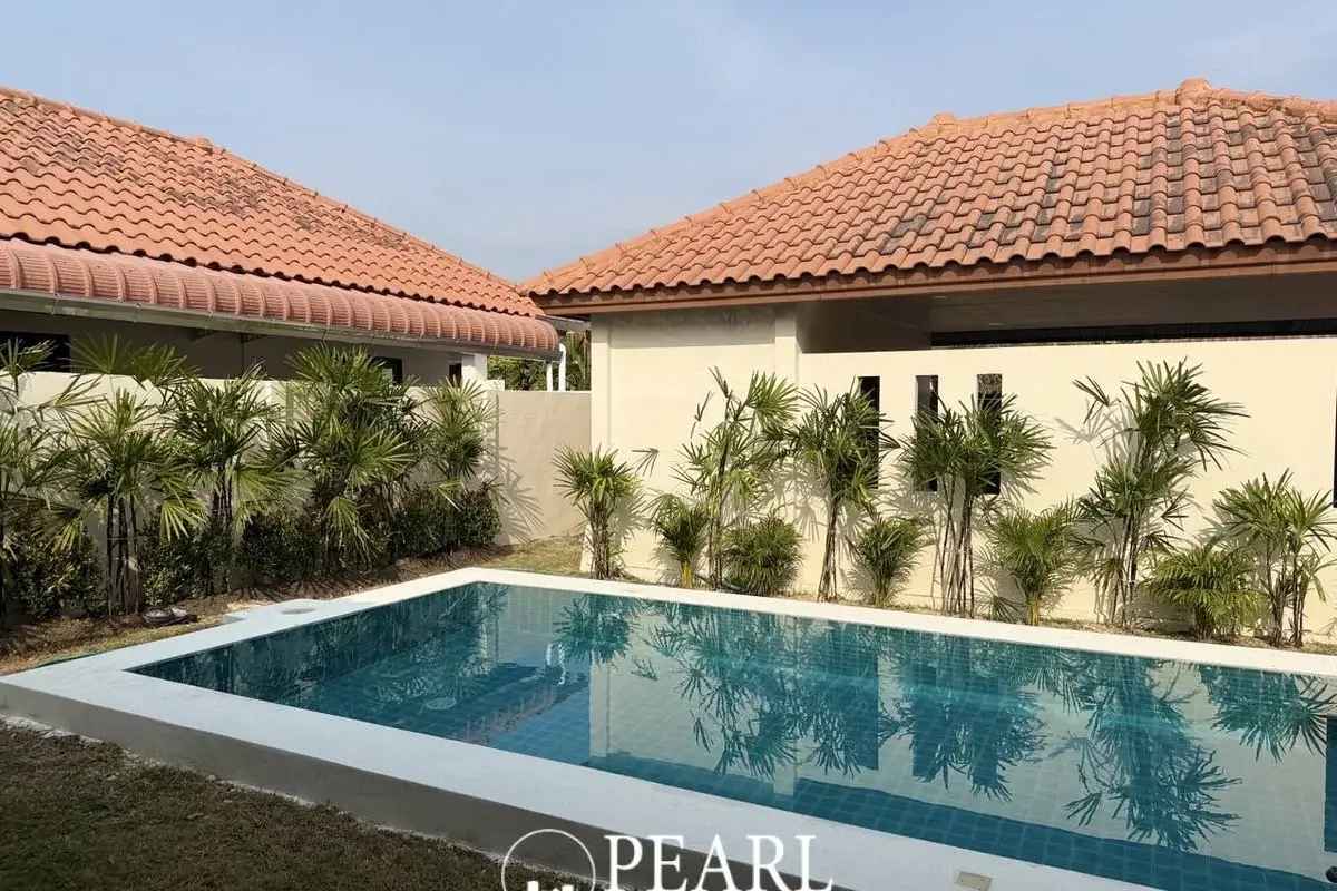 3 Bedroom House for Sale in Baan Balina 2 spacious living room