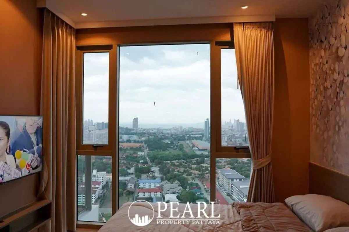 1 Bedroom Condo for Sale in Riviera Ocean Drive sleek kitchen with appliances