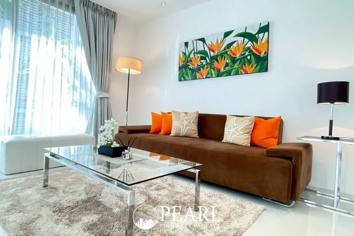 3 Bedroom Condo for Sale in The Sanctuary Wongamat fully equipped kitchen with appliances