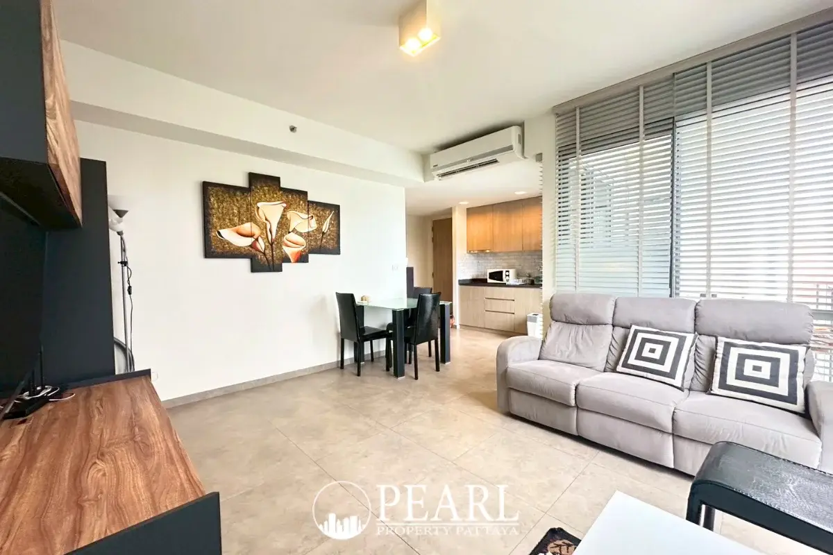 2 Bedroom Condo for Sale in Pratumnak Hill spacious living room with modern furniture