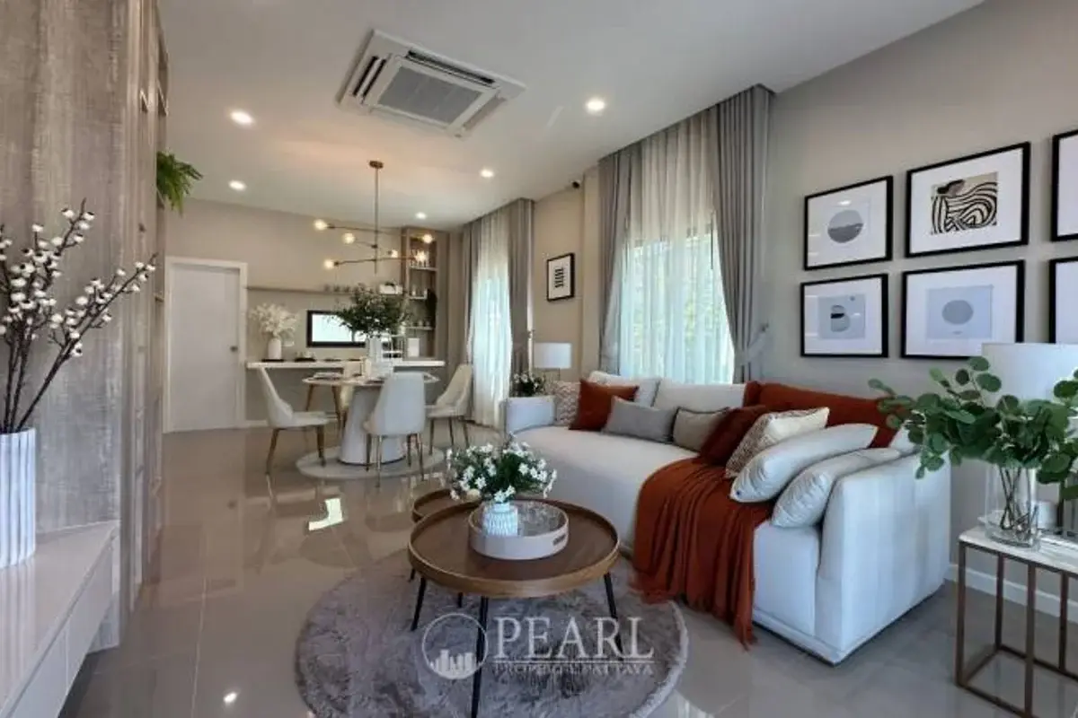 3 Bedroom House for Sale in Tropical Village 3 spacious living room
