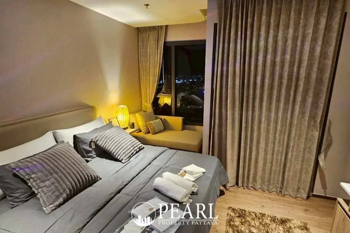 1 Bedroom Condo for Sale in Once Pattaya sleek bathroom interior