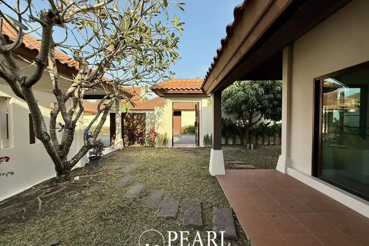 3 Bedroom House for Sale in Baan Balina 2 modern kitchen with island