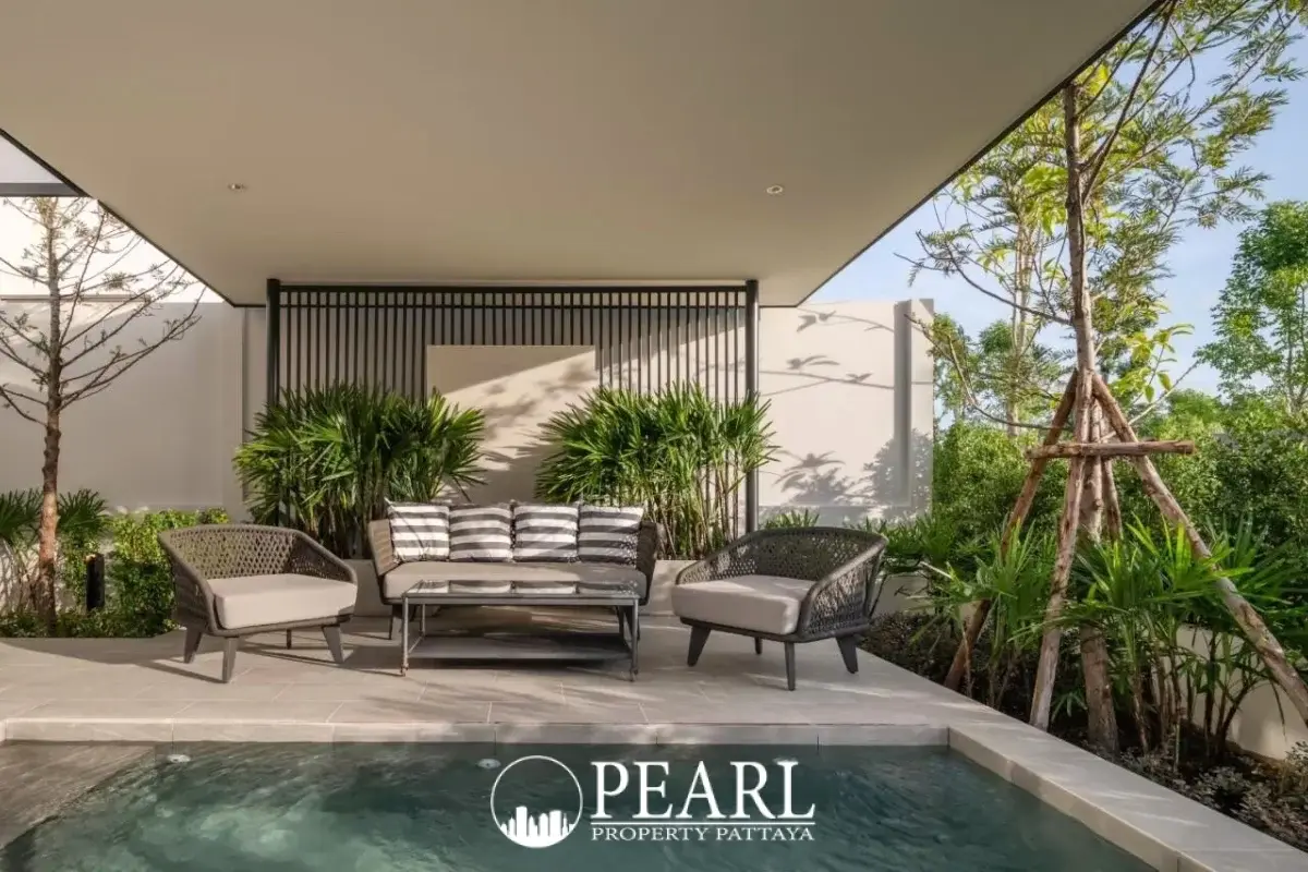 4 Bedroom House for Sale in Horizon By Patta modern kitchen with island