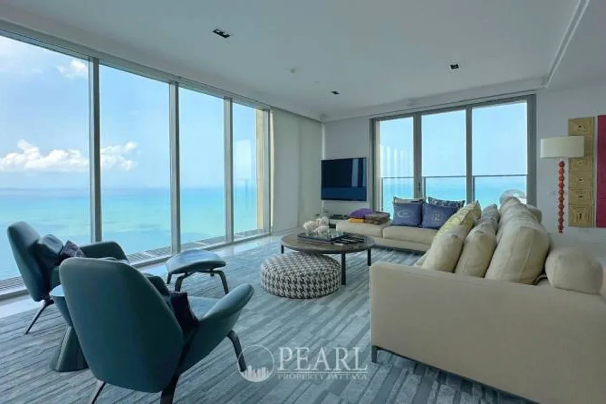 2 Bedroom Condo for Sale at Northpoint second bedroom with twin beds