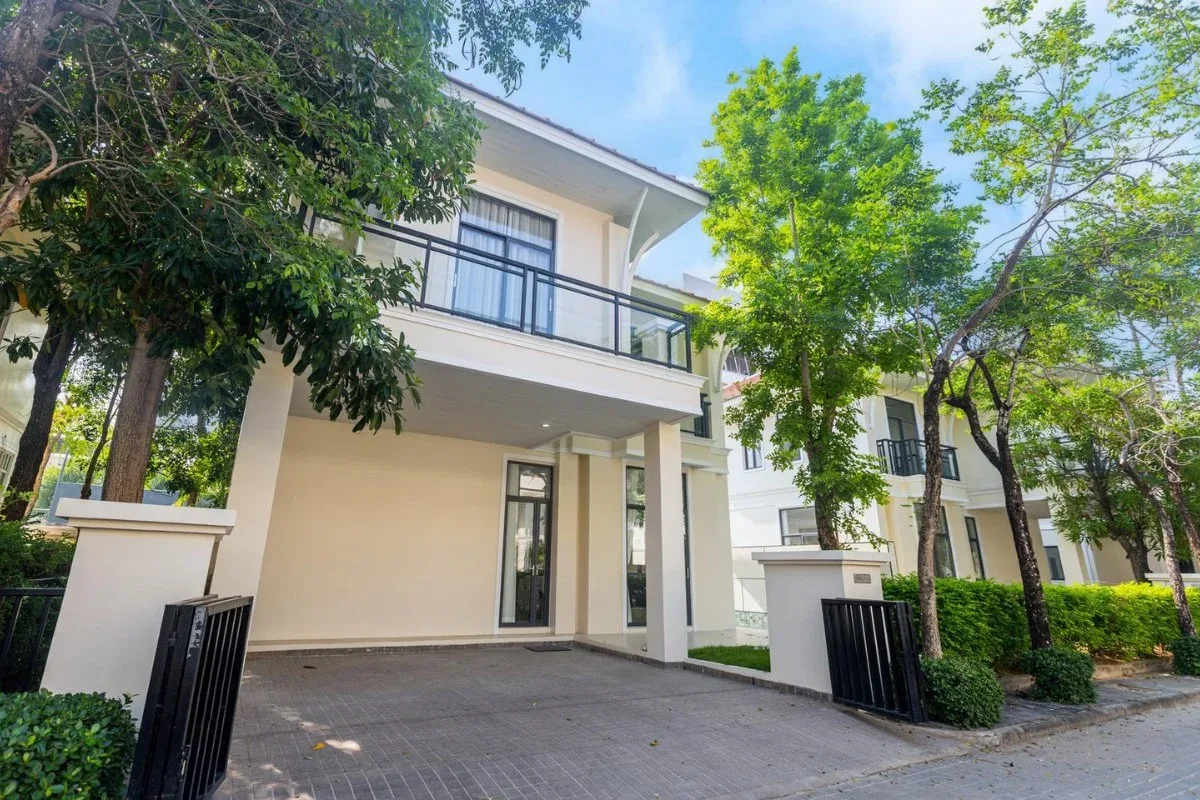 4 Bedroom House for Sale at Tadarawadi South Pattaya, Bang Lamung, Pattaya — 4-bedroom House — photo 1