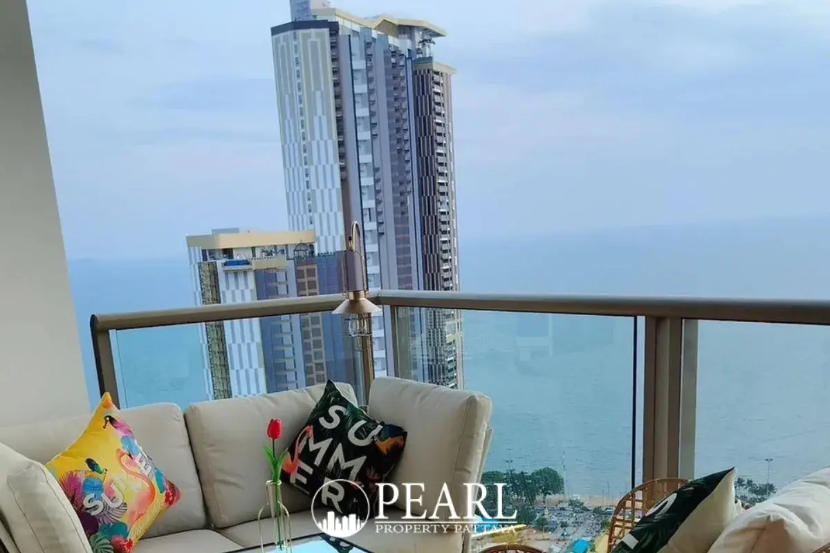 2 Bedroom Condo for Sale in Riviera Ocean Drive spacious master bedroom with balcony access