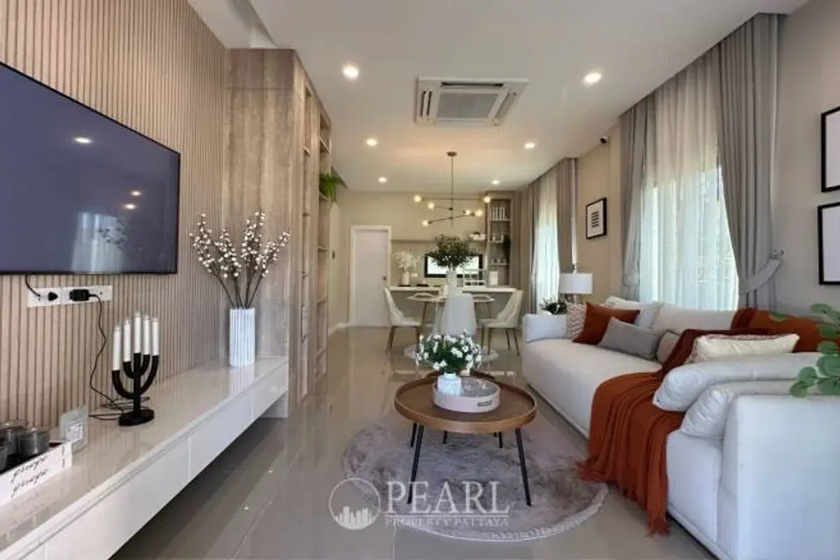 3 Bedroom House for Sale in Tropical Village 3 master bedroom with ensuite