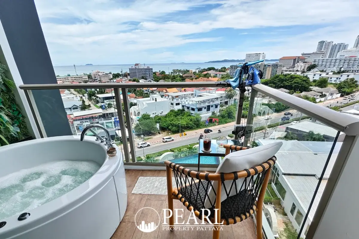 1 Bedroom Condo for Sale in Riviera Ocean Drive spacious living room with modern furniture