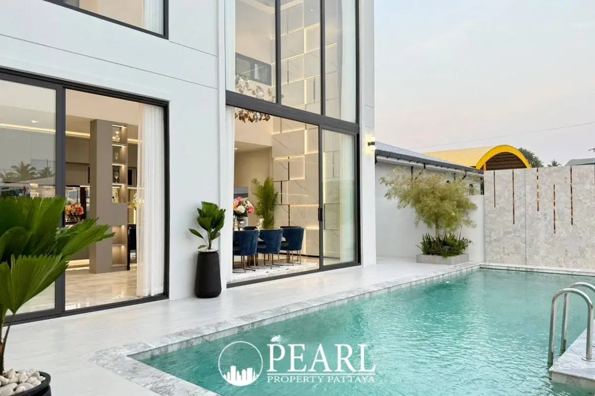 5 Bedroom House for Sale in AVANI Pool Villa private swimming pool