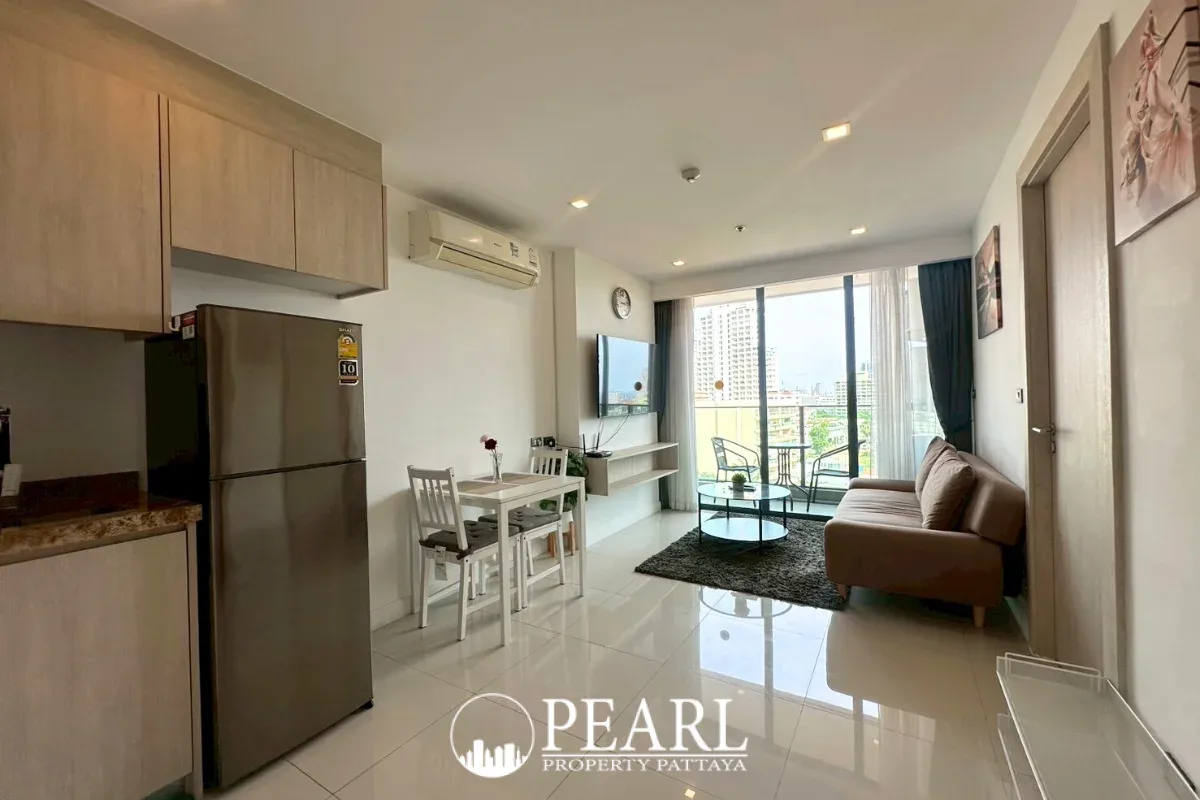 1 Bedroom Condo for Sale in Jewel Pratumnak stylish bathroom with shower