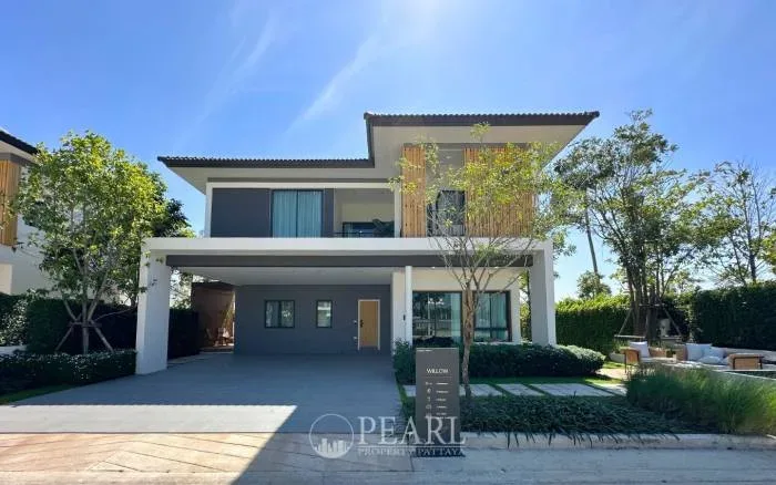 4 Bedroom House for Sale at Tropical Village