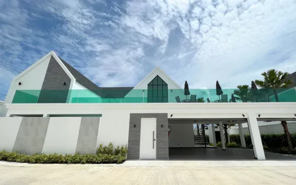 3 Bedroom House for Sale in Larelana Villa exterior facade