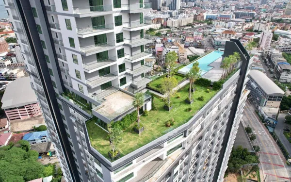 1 Bedroom Condo for Sale in Arcadia Millennium Tower modern bathroom with shower