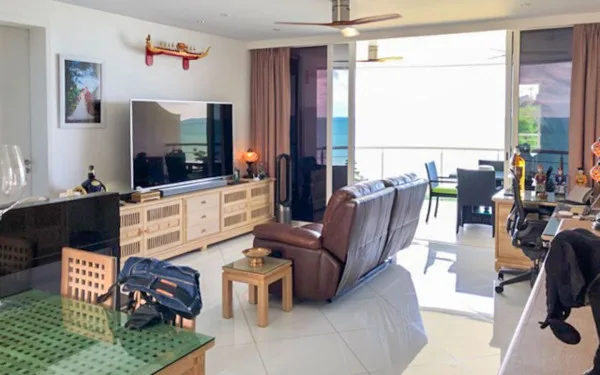 3 Bedroom Condo for Sale in Pure Sunset Beach third bedroom with balcony access