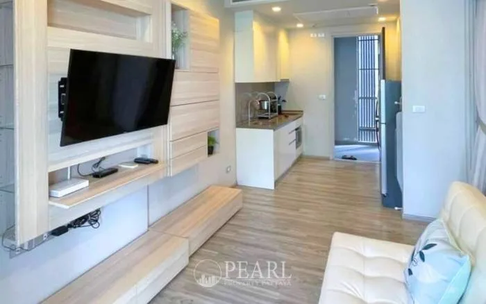 1 Bedroom Condo for Sale in Baan Plai Haad stylish bathroom