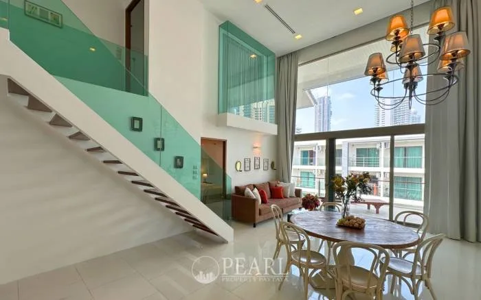2 Bedroom Condo for Sale in The Sanctuary Wongamat dining area next to kitchen