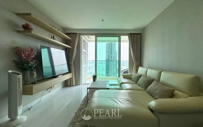 2 Bedroom Condo for Sale in Sky Residences Pattaya master bedroom with ensuite