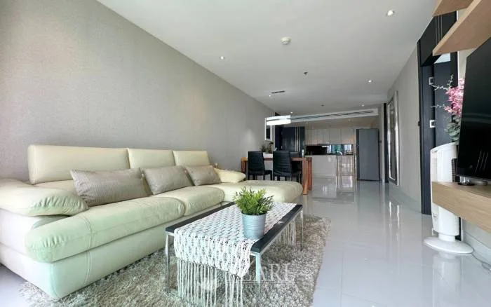 2 Bedroom Condo for Sale in Sky Residences Pattaya modern kitchen with appliances