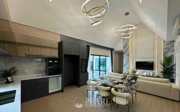 3 Bedroom House for Sale in Celestial Villa master bedroom with ensuite