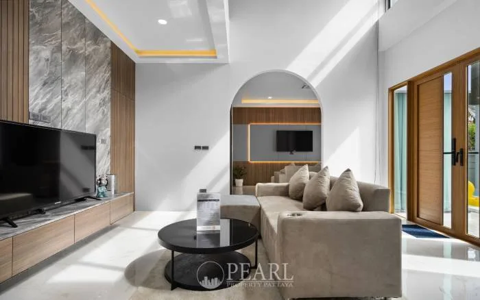 4 Bedroom House for Sale in The Cave Ville second bedroom