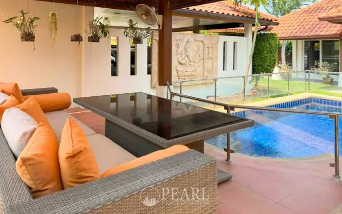4 Bedroom House for Sale in Baan Balina 2 spacious living room with natural light