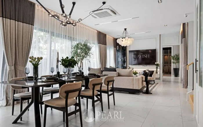 4 Bedroom House for Sale in The Lavish modern kitchen with island